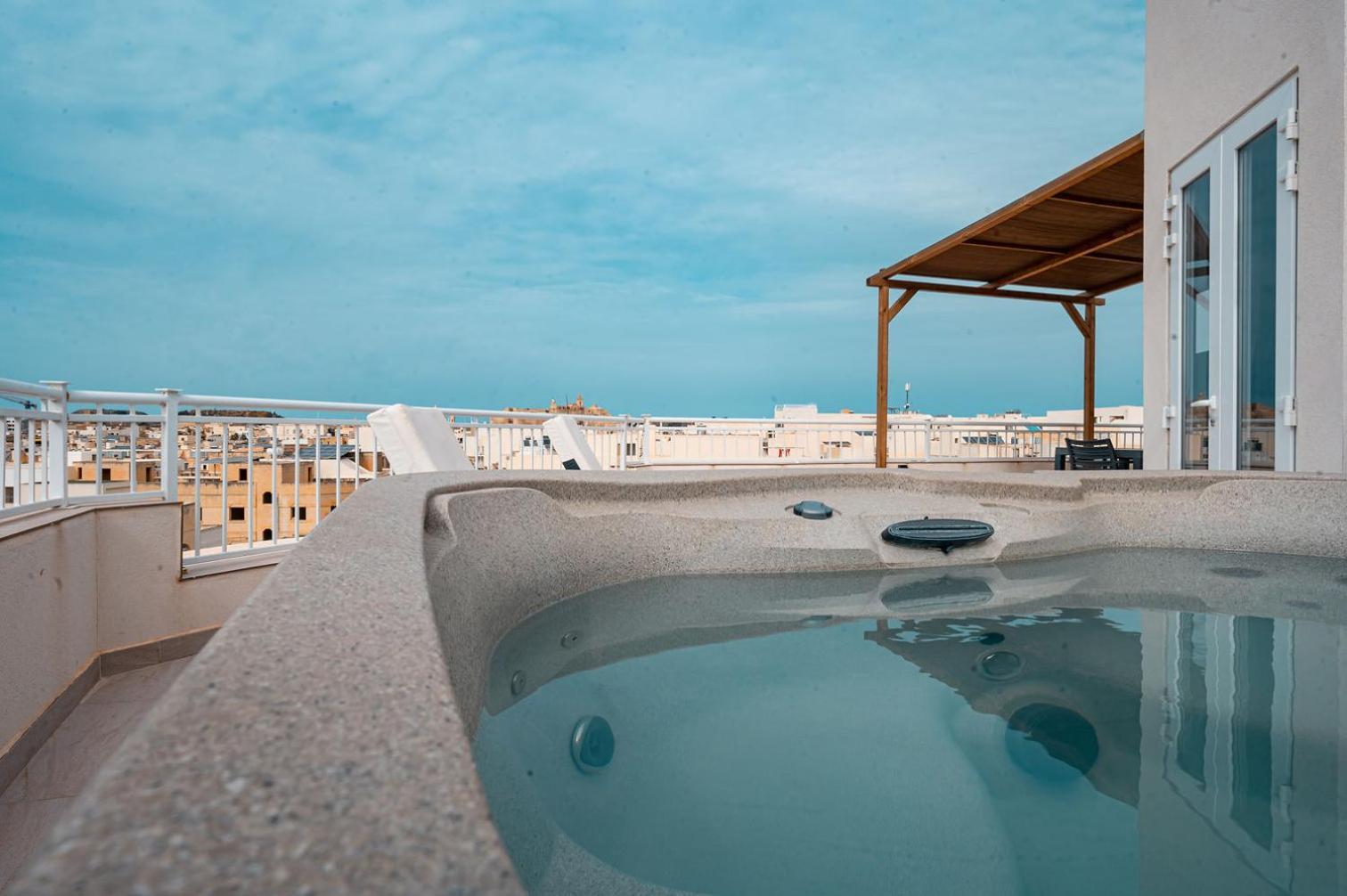The Willows Penthouses With Jacuzzi Ghajn il-Kbira  Dış mekan fotoğraf