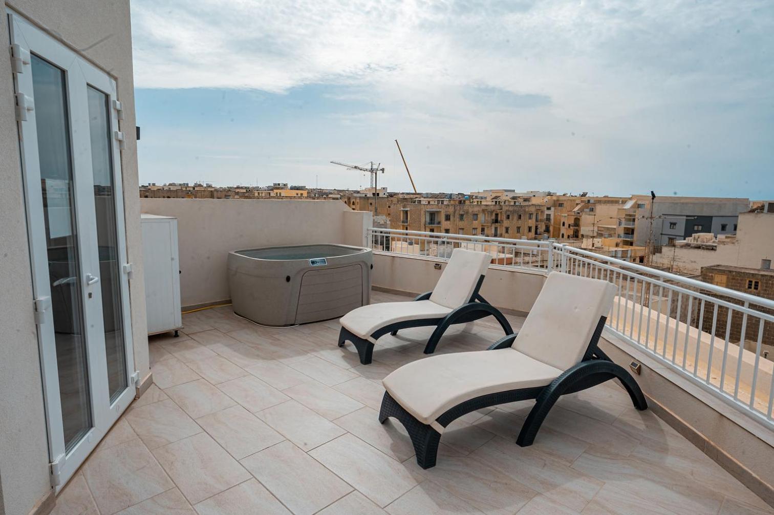 The Willows Penthouses With Jacuzzi Ghajn il-Kbira  Dış mekan fotoğraf
